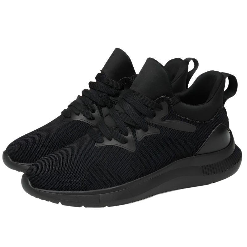 Stützende Sneaker mit versteckter orthopädischer Erhöhung