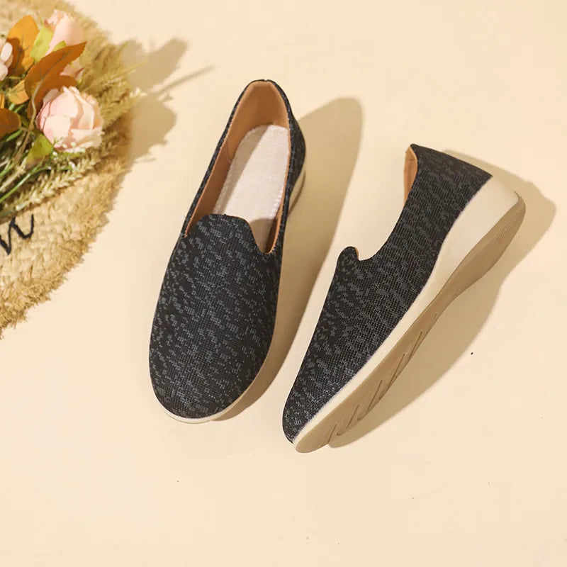 Comfortable Slipon Loafers Women's Vibrant Pattern Blue Unknown