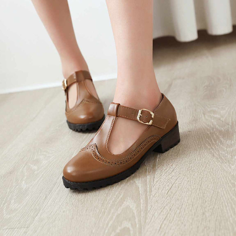 Elegante Oxford-Pumps im klassischen Stil – Zeitlos & stilvoll