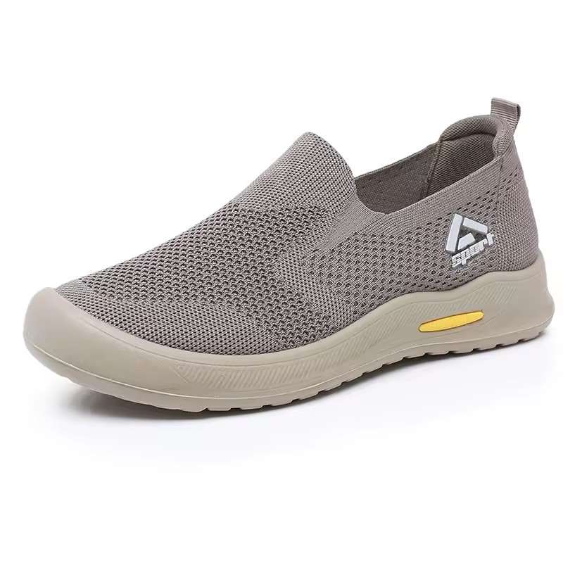 Bequeme Stricksneaker – auch in Übergrößen