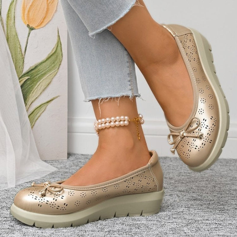 Bequeme Ballerinas Schuhe für Damen, mit dicker Sohle und Lochmuster