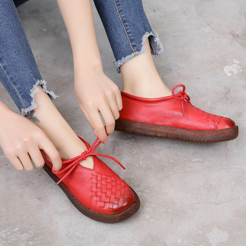 Comfortable women's slippers in ethnic style made of genuine leather
