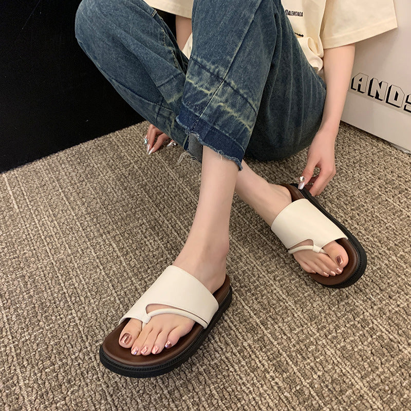 Bequeme Retro-Slipper mit dicker Sohle