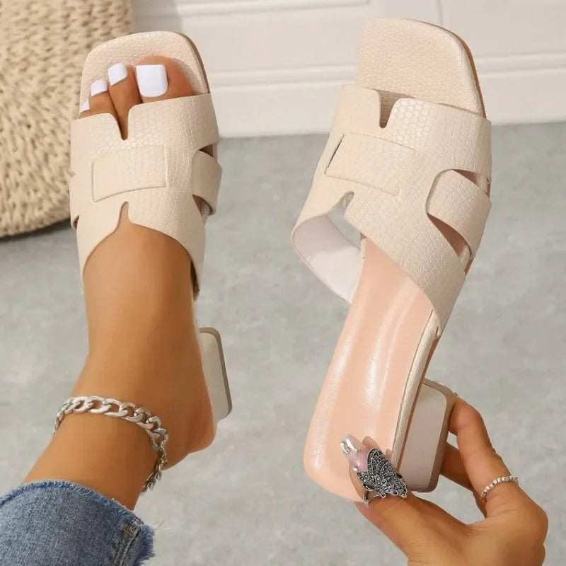 Ballenzeh-Sandalen aus PU-Leder