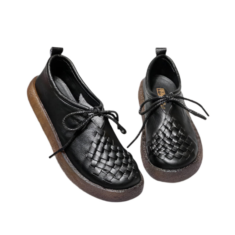 Comfortable women's slippers in ethnic style made of genuine leather