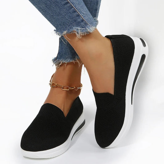 Chice Keilabsatz-Sneaker mit atmungsaktivem Mesh-Obermaterial
