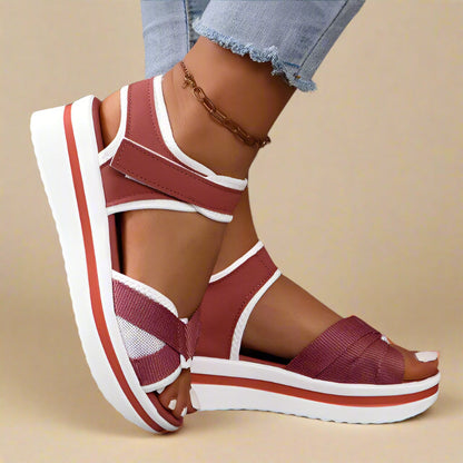 Bequeme Plateausandalen für stilbewusste Damen