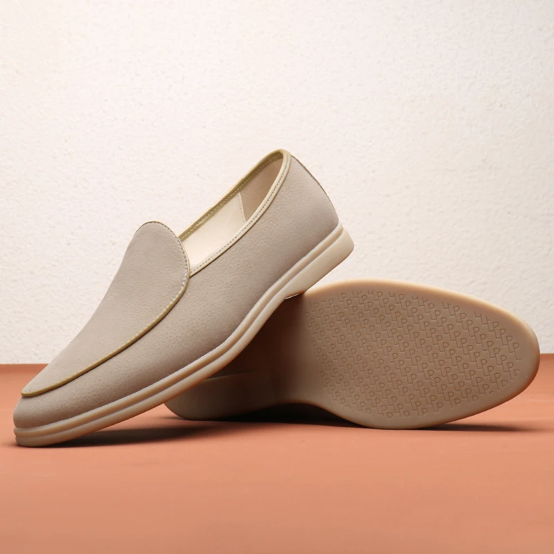 Slip-On-Loafer aus Wildleder mit gepolsterter Gummisohle