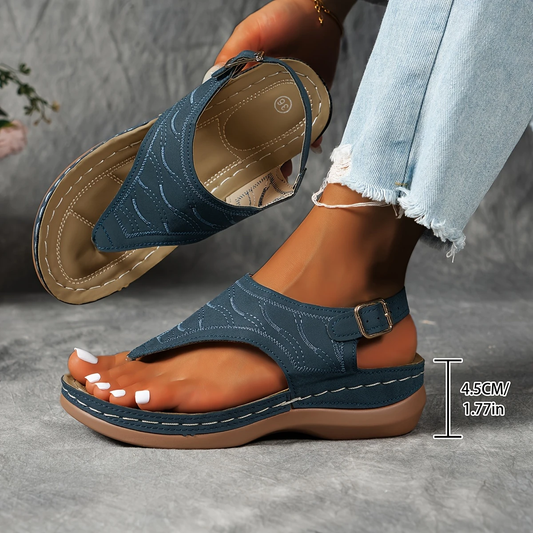 Trendige orthopädische Sandalen