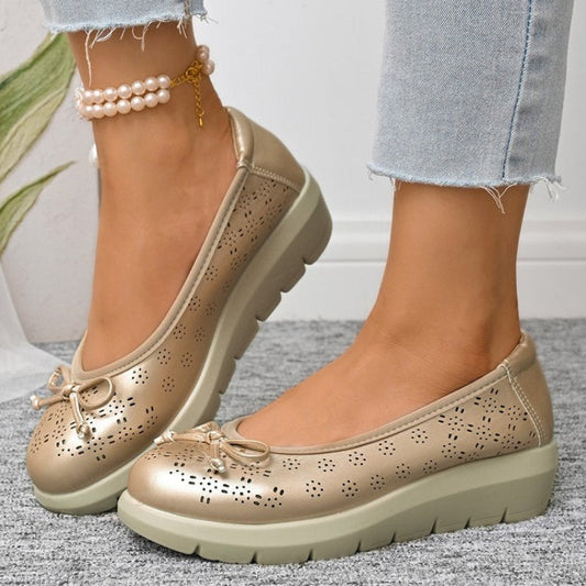Bequeme Ballerinas Schuhe für Damen, mit dicker Sohle und Lochmuster