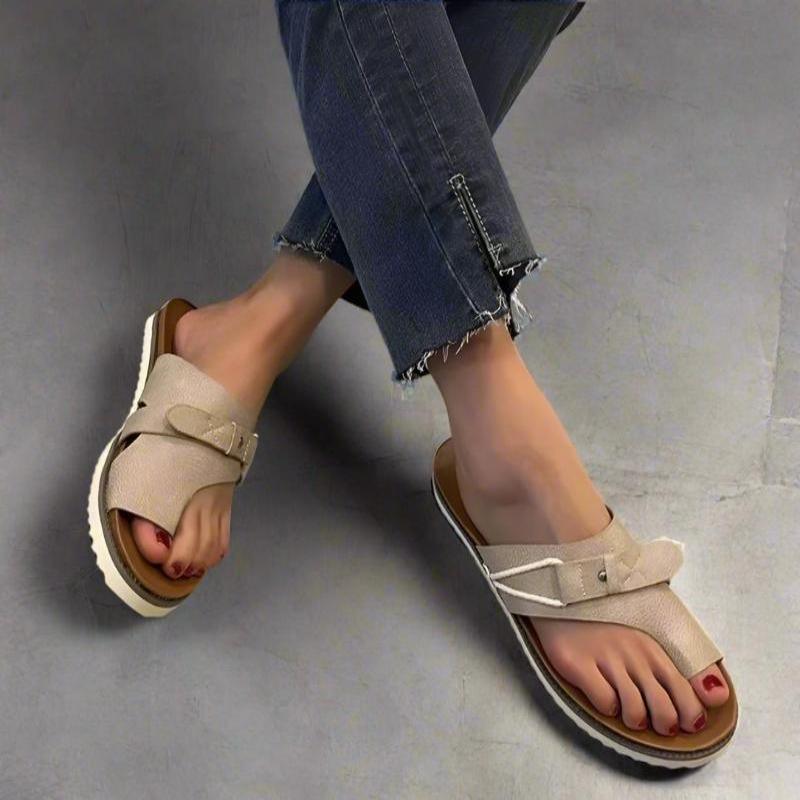 Sommer-Slides gegen Ballenzehen: Komfortable Sandalen für schmerzfreies Gehen