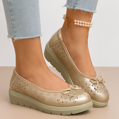 Bequeme Ballerinas Schuhe für Damen, mit dicker Sohle und Lochmuster