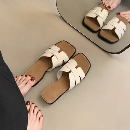 Damen Sandalen mit eckiger Spitze im French Chic Stil
