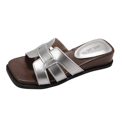 Elegante Damen Pantoletten mit Retro Charme und Keilsohle