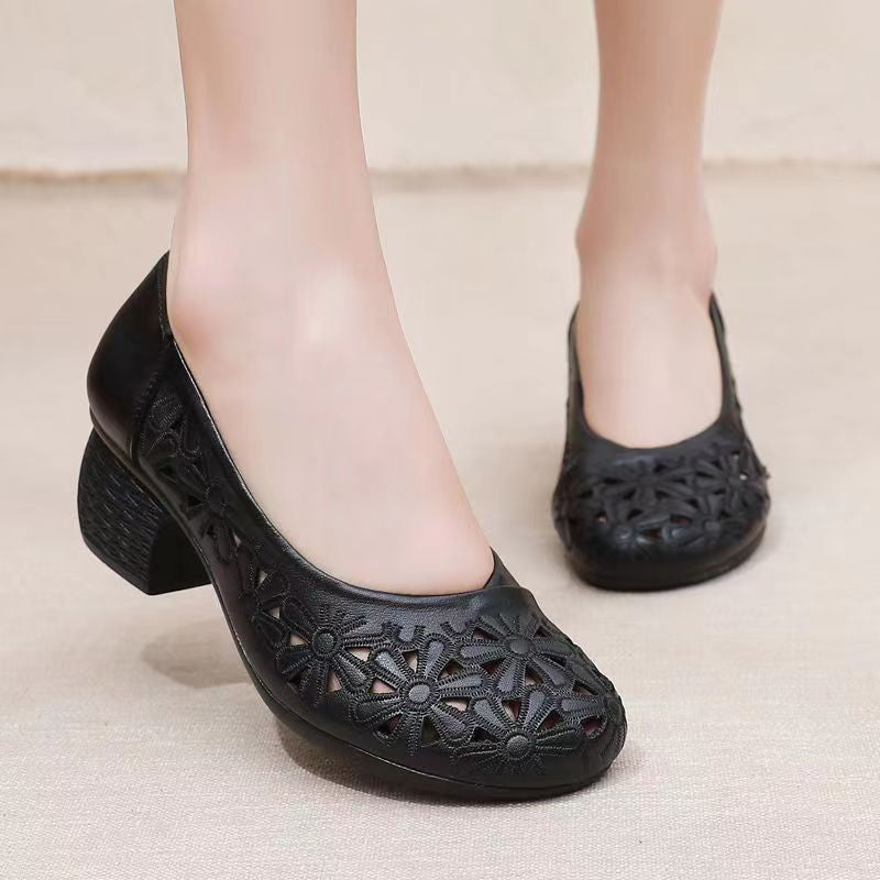 Bequeme Damenschuhe mit kleinem, eckigem Absatz & runder Spitze