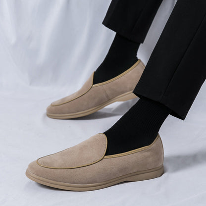 Slip-On-Loafer aus Wildleder mit gepolsterter Gummisohle